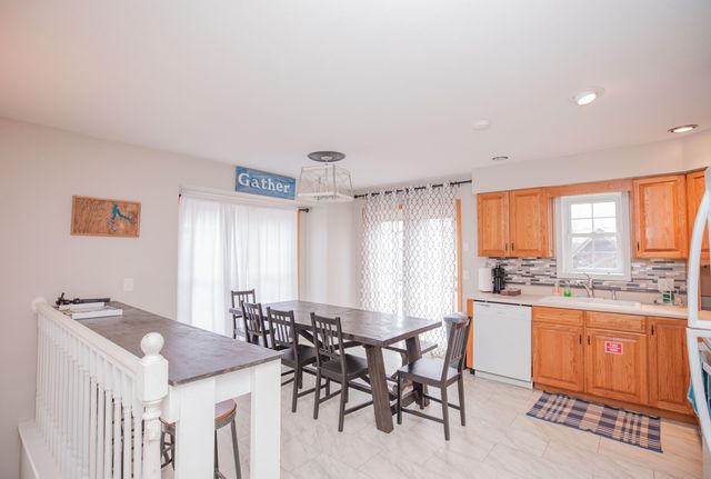 18220 S 1511 Road, Stockton, MO 65785