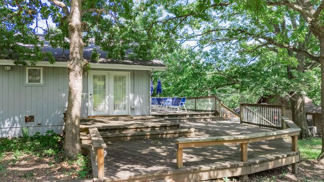 18220 S 1511 Road, Stockton, MO 65785