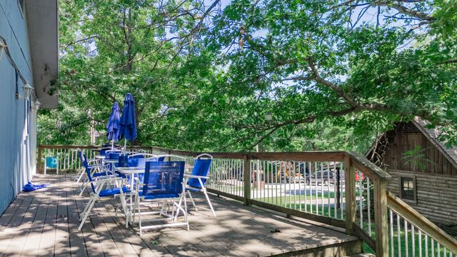 18220 S 1511 Road, Stockton, MO 65785