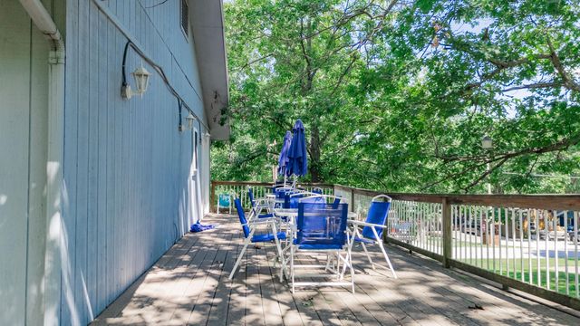 18220 S 1511 Road, Stockton, MO 65785