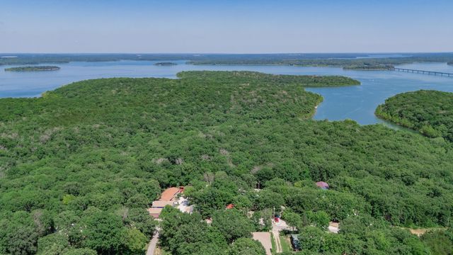 18220 S 1511 Road, Stockton, MO 65785