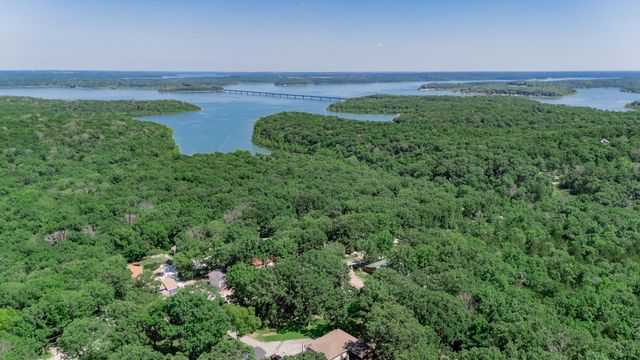 18220 S 1511 Road, Stockton, MO 65785