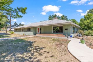 S 912 29th Ave, Yakima, WA 98902