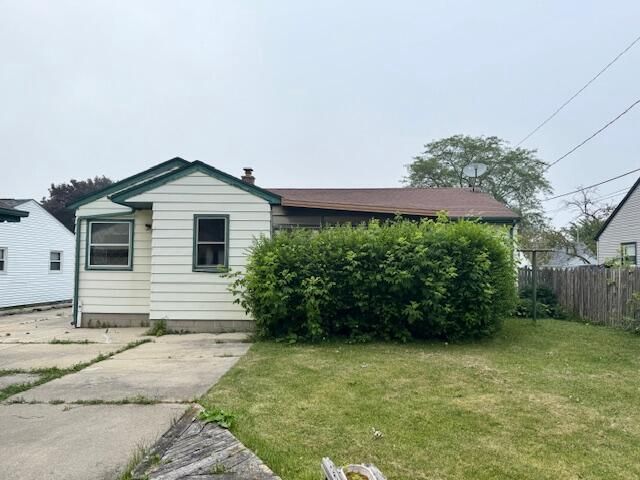 1217 Blake AVENUE, South Milwaukee, WI 53172