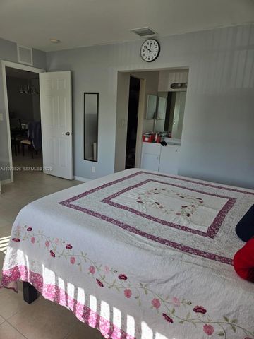 7837 Golf Cir Dr 310, Margate, FL 33063