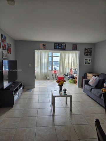 7837 Golf Cir Dr 310, Margate, FL 33063