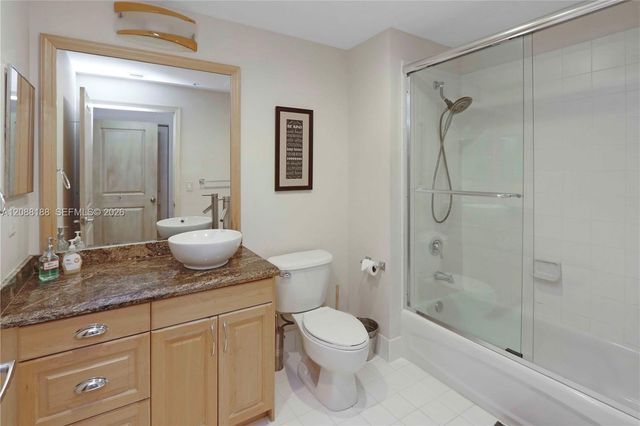 10 Aragon Avenue 1216, Coral Gables, FL 33134