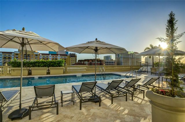 10 Aragon Avenue 1216, Coral Gables, FL 33134