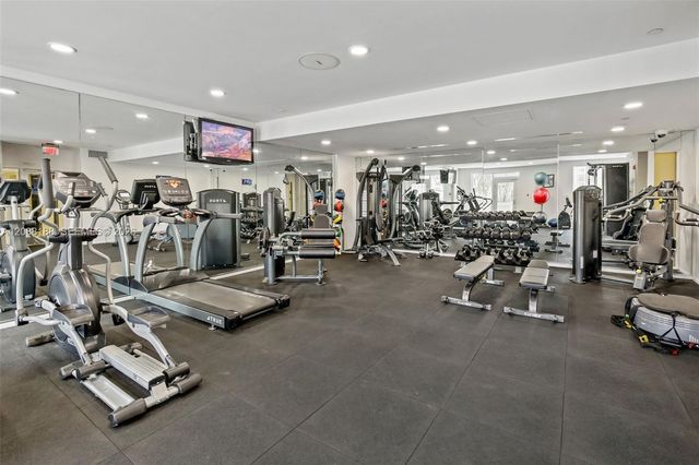 10 Aragon Avenue 1216, Coral Gables, FL 33134