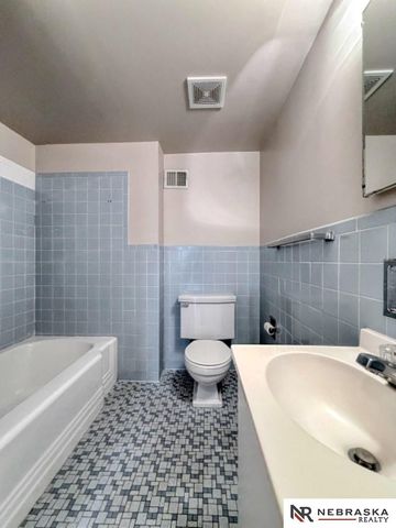 3309 Bridgeford Road, Omaha, NE 68124