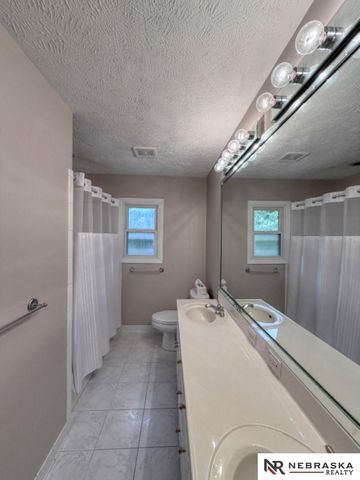 3309 Bridgeford Road, Omaha, NE 68124