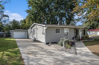 1131 Frisbie Boulevard, Springfield, MI 49037