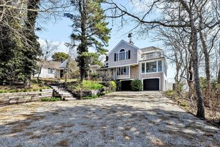 141 Daniels Island Rd, Mashpee, MA 02649
