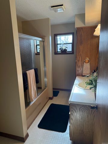 132 Blase Line Road, Fairfield Bay, AR 72088