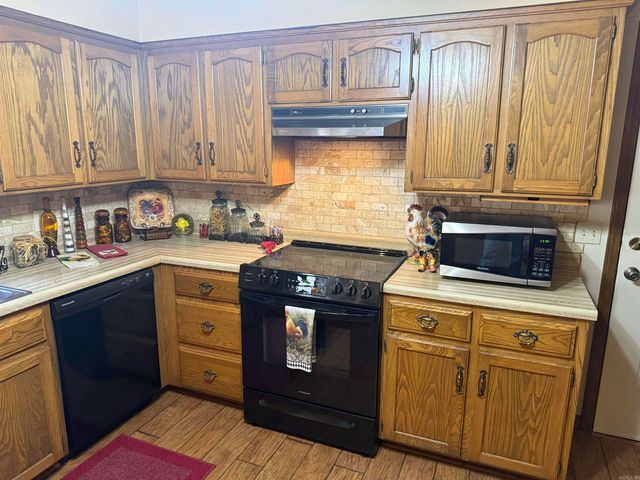 132 Blase Line Road, Fairfield Bay, AR 72088