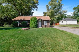 220 N 500 W, Valparaiso, IN 46385