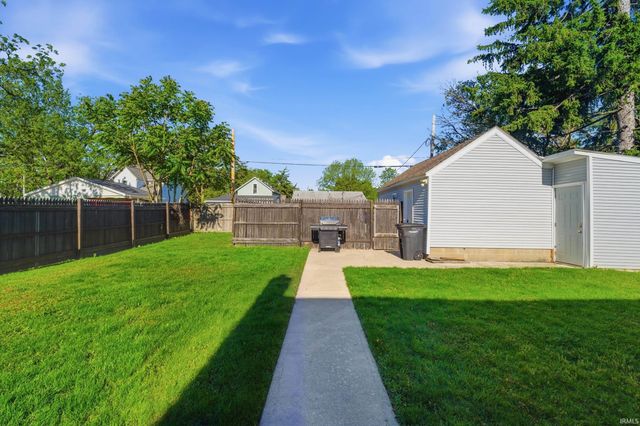 1106 S 5th Street, Lafayette, IN 47905