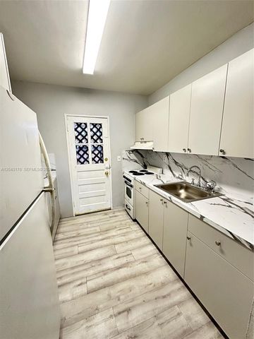 1917 Harding St Front, Hollywood, FL 33020