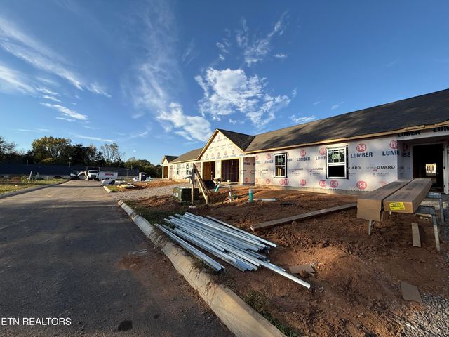 7321 Woodpecker Way 27, Knoxville, TN 37921