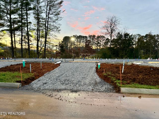 7321 Woodpecker Way 27, Knoxville, TN 37921