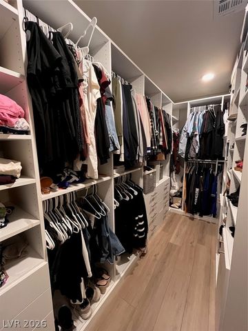 4507 Creekside Cavern Avenue, North Las Vegas, NV 89084