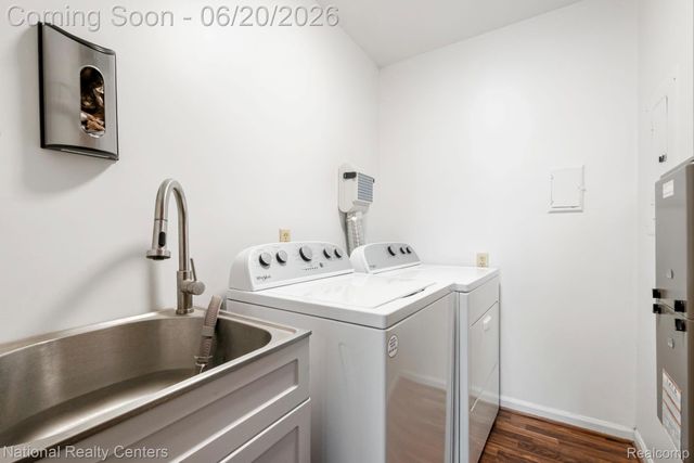 7777 Pontiac Lake Road, Waterford Charter Township, MI 48327
