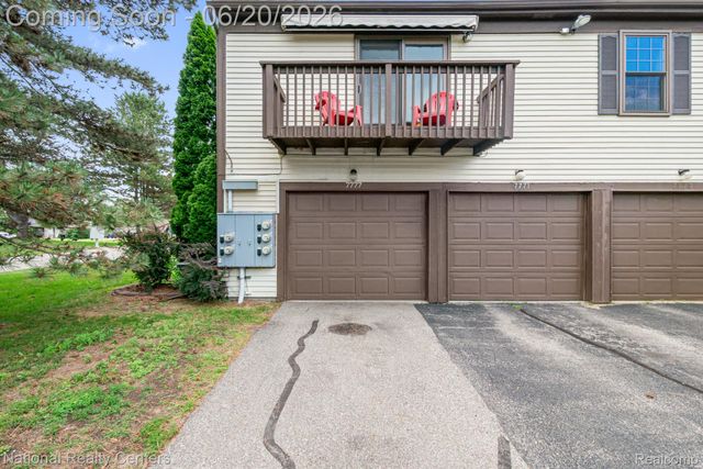 7777 Pontiac Lake Road, Waterford Charter Township, MI 48327