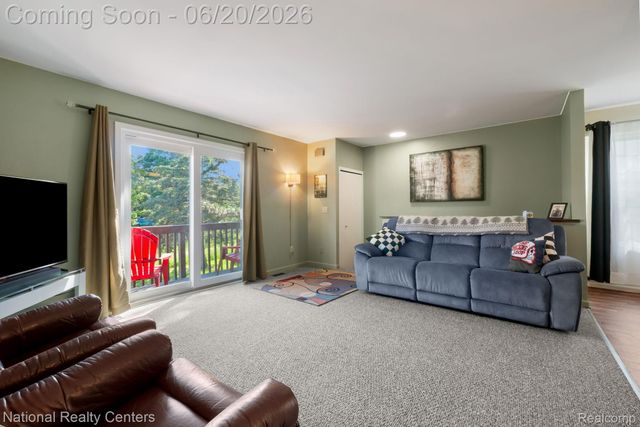 7777 Pontiac Lake Road, Waterford Charter Township, MI 48327