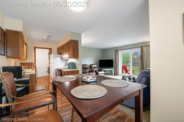 7777 Pontiac Lake Road, Waterford Charter Township, MI 48327