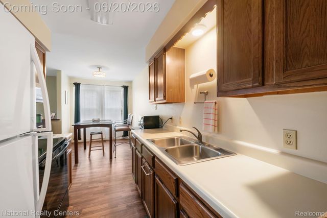 7777 Pontiac Lake Road, Waterford Charter Township, MI 48327