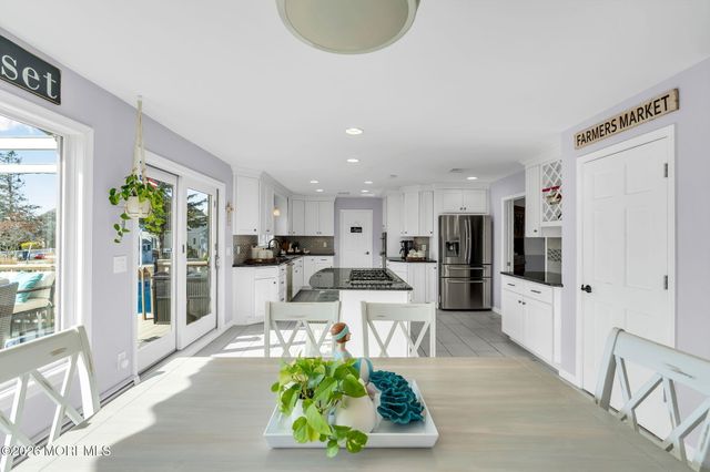 20 Dune Drive, Bayville, NJ 08721