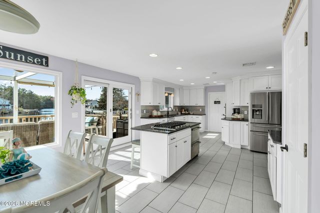 20 Dune Drive, Bayville, NJ 08721