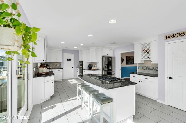 20 Dune Drive, Bayville, NJ 08721