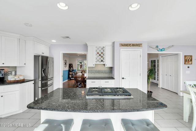 20 Dune Drive, Bayville, NJ 08721