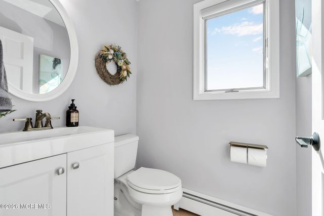 20 Dune Drive, Bayville, NJ 08721