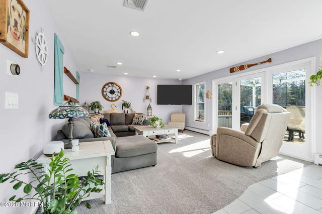 20 Dune Drive, Bayville, NJ 08721