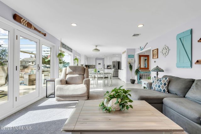 20 Dune Drive, Bayville, NJ 08721