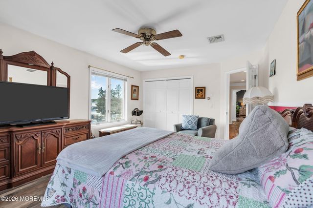 20 Dune Drive, Bayville, NJ 08721