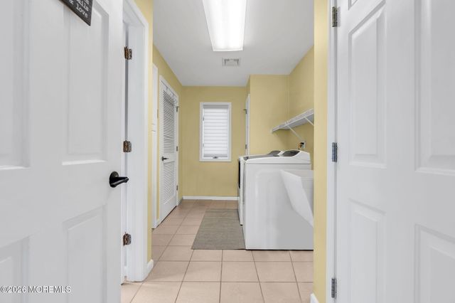 20 Dune Drive, Bayville, NJ 08721