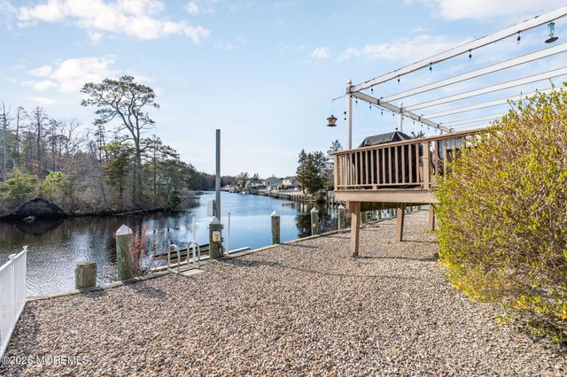 20 Dune Drive, Bayville, NJ 08721