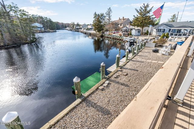 20 Dune Drive, Bayville, NJ 08721