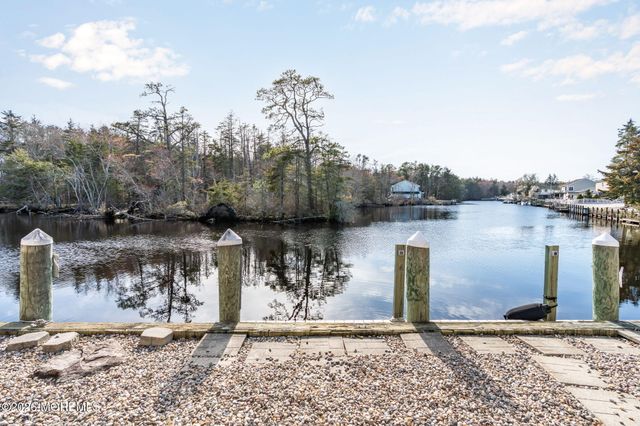 20 Dune Drive, Bayville, NJ 08721