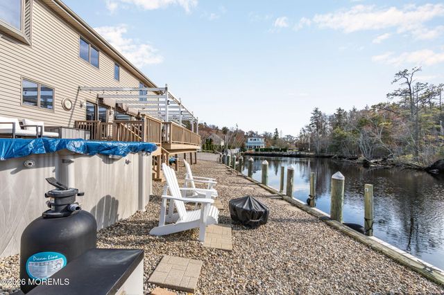 20 Dune Drive, Bayville, NJ 08721