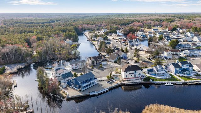 20 Dune Drive, Bayville, NJ 08721