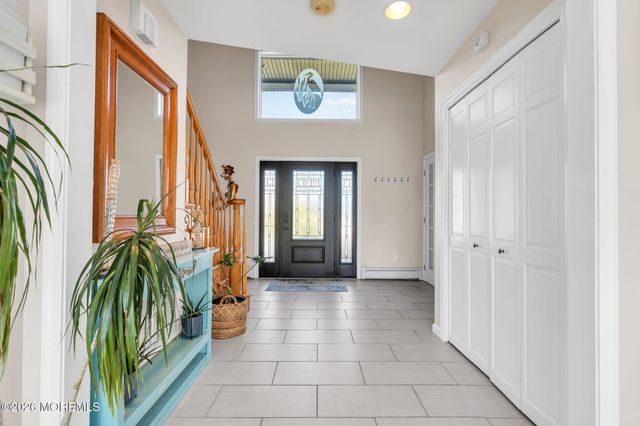 20 Dune Drive, Bayville, NJ 08721