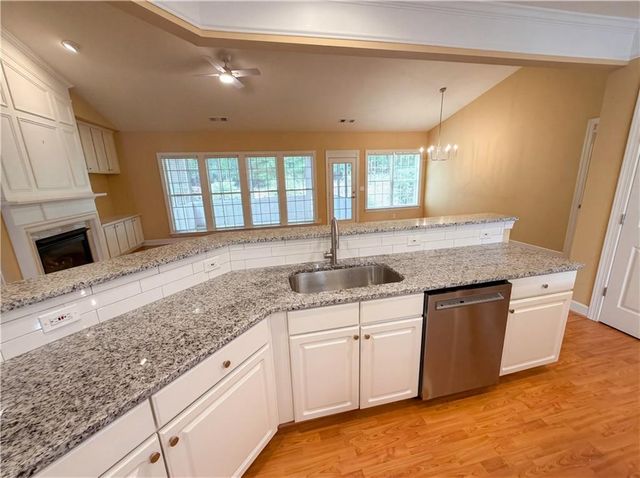 1255 Bookhout Drive, Cumming, GA 30041