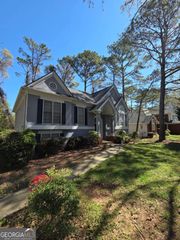 3860 Brookview Point, Decatur, GA 30034