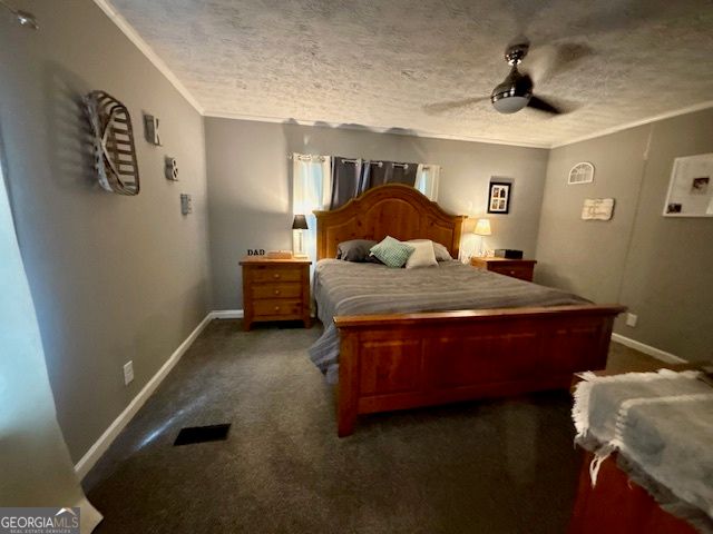 488 Lake Cir, Newnan, GA 30263