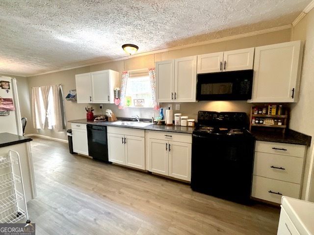 488 Lake Cir, Newnan, GA 30263