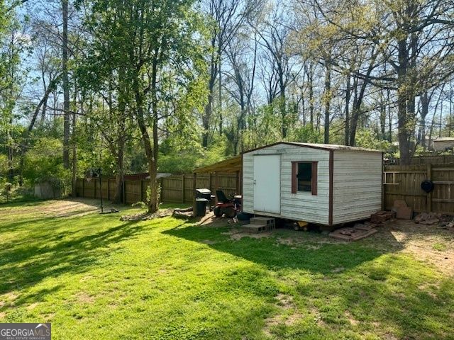 488 Lake Cir, Newnan, GA 30263